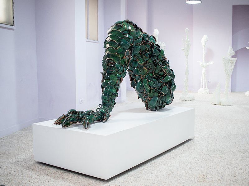 The Dinosaur Lost Her Bearings, installation view