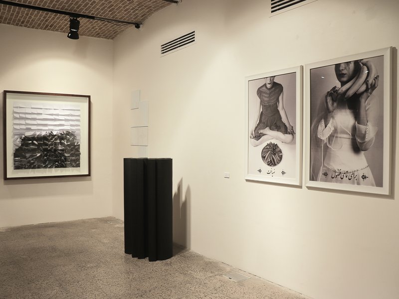 Iran: Black or White, installation view