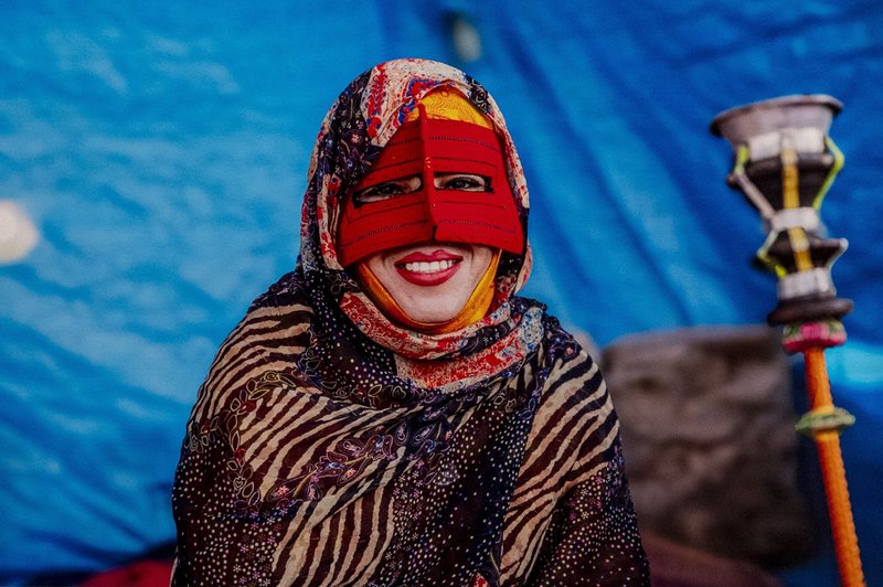 Amir Komeilizadeh, Behind the Mine, 0