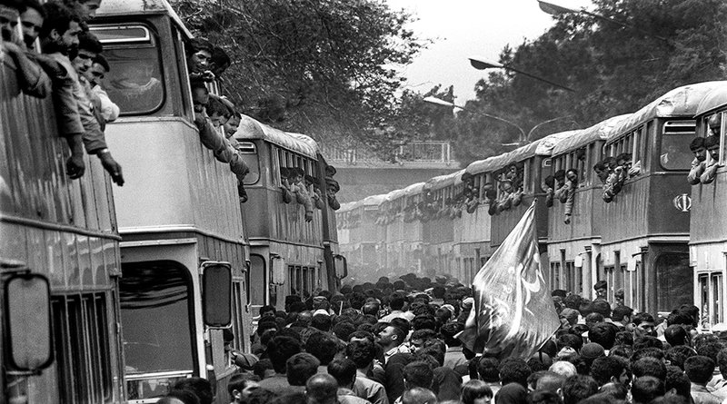Amirali Javadian, Sending Troops, the Hor Square, 1986