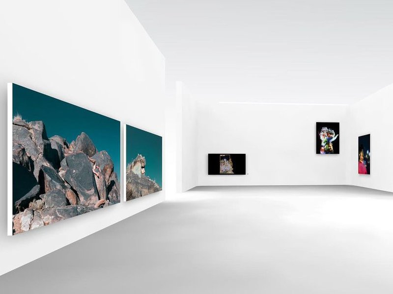 When People  decide to end themselves - Online Viewing, installation view