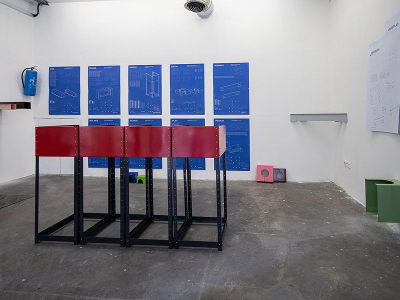 Average Distance: 240cm, installation view