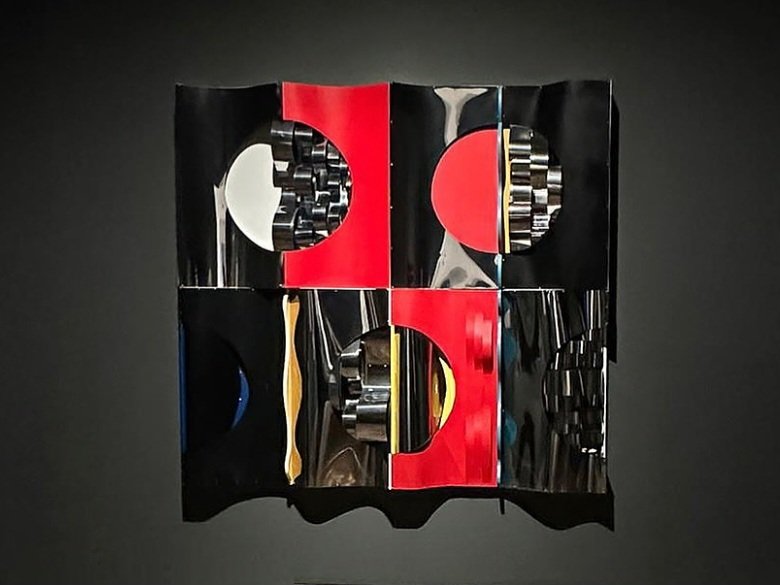 Electric Dreams: Art and Technology Before the Internet, Installation view.