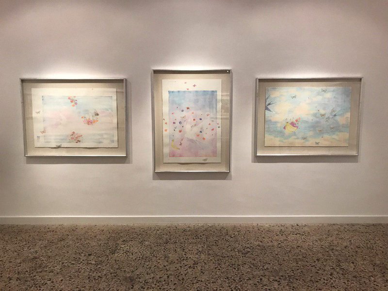 Lie, Lay, Lure, installation view