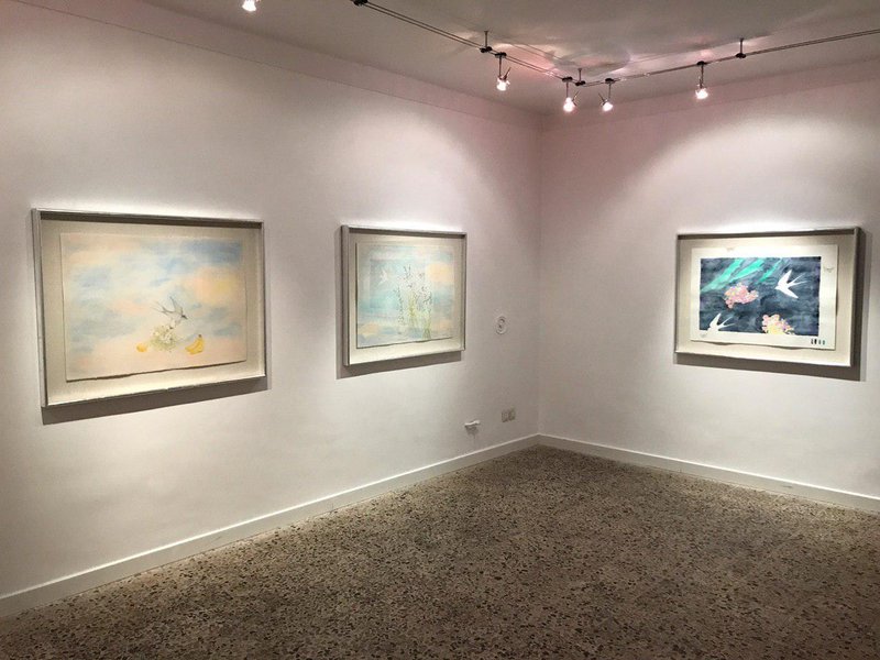 Lie, Lay, Lure, installation view