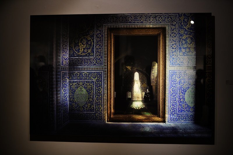 نورچشمی‌های اتاق آینه، نمای چیدمان