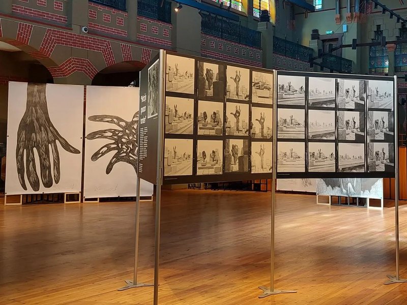 Art Without Borders, Installation view.