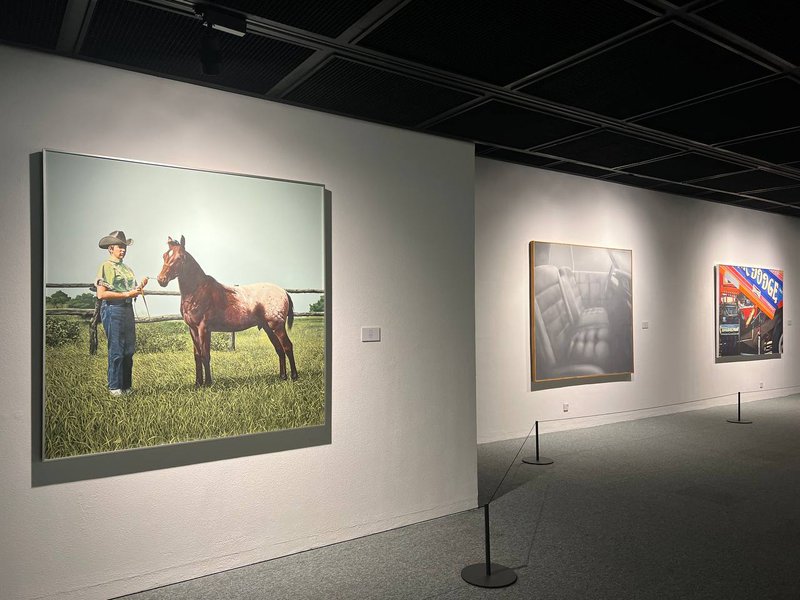 Hyperrealism: From Image to Reality, Installation view.