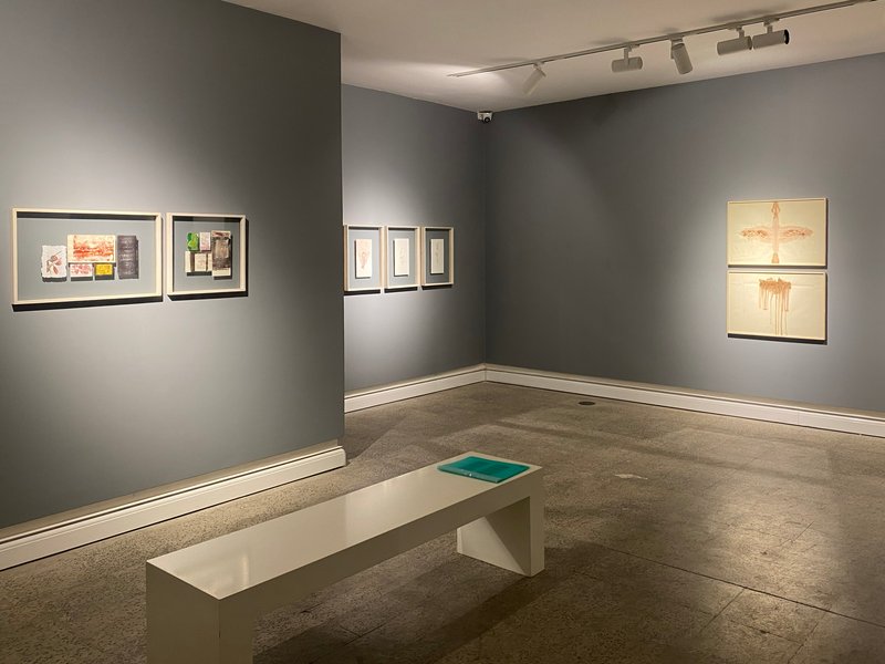 سرخی من از تو ، نمای چیدمان
