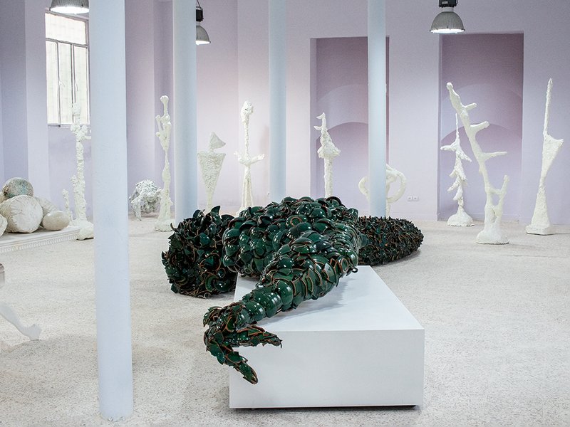 The Dinosaur Lost Her Bearings, installation view