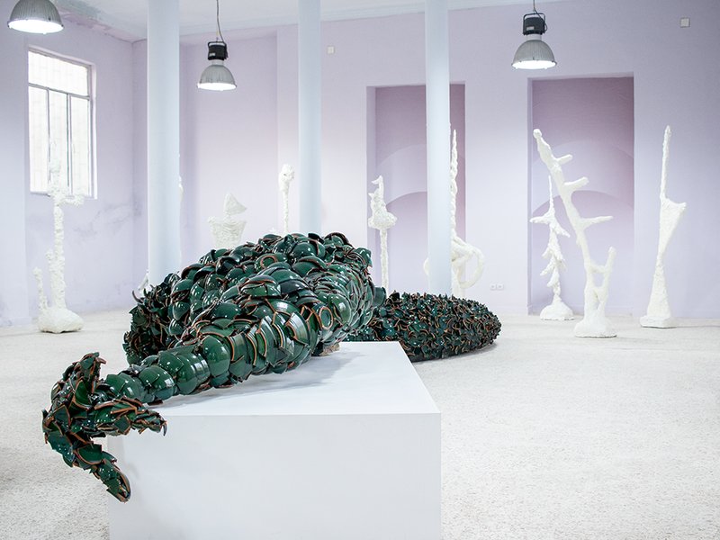 The Dinosaur Lost Her Bearings, installation view