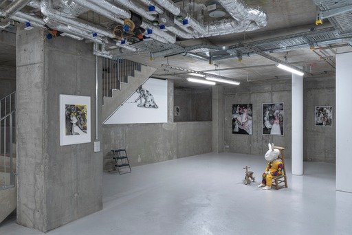 Au-Delà, installation view