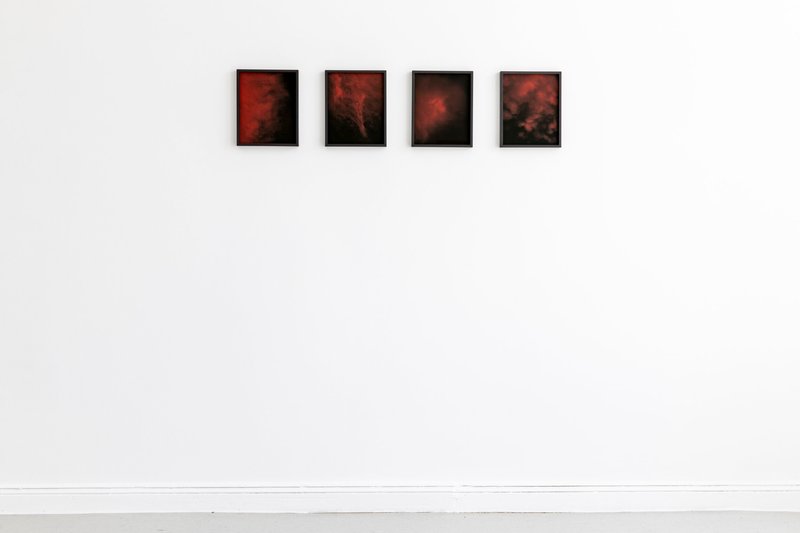 BACKSTAGE - HANDS ON THE WALL, installation view