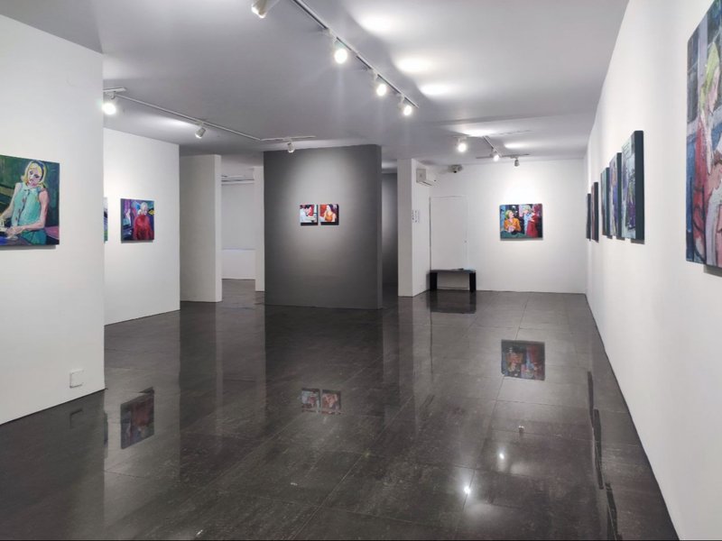 از پنجره‌ی سرخوشی، نمای چیدمان
