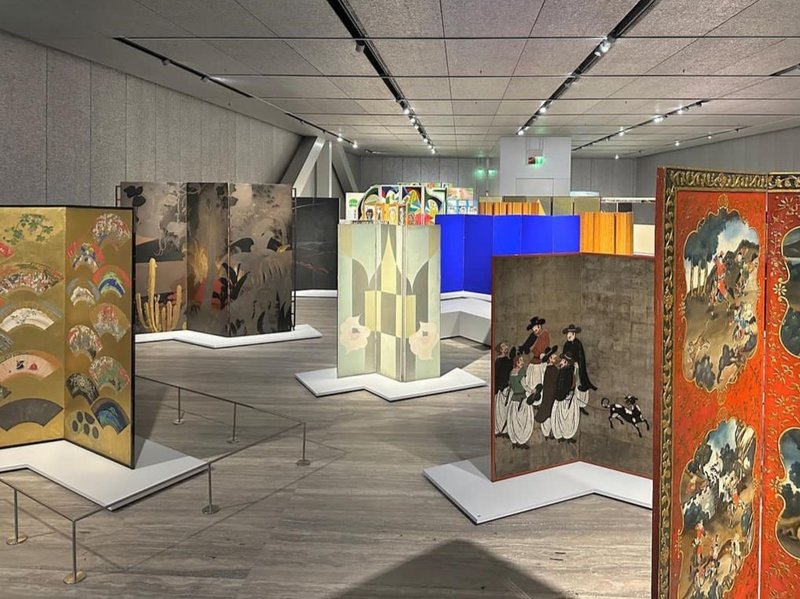 Screens: Folding Screens from the 17th to 21st Centuries, installation view