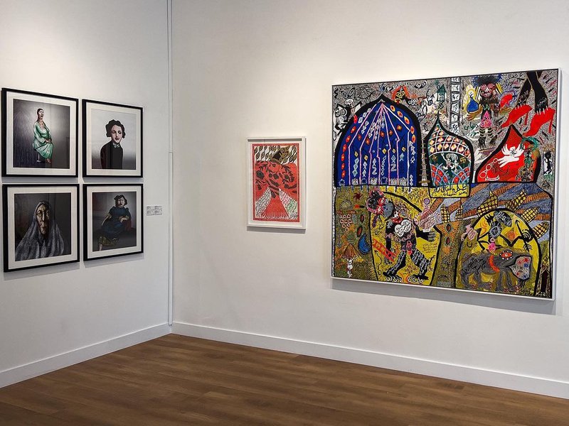 Holiday Hang, installation view
