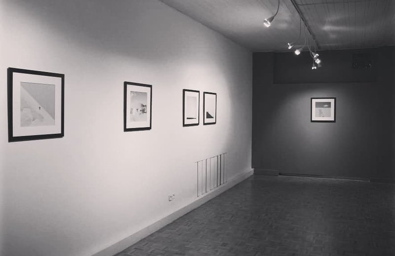 Us Nil, Us a Look, installation view