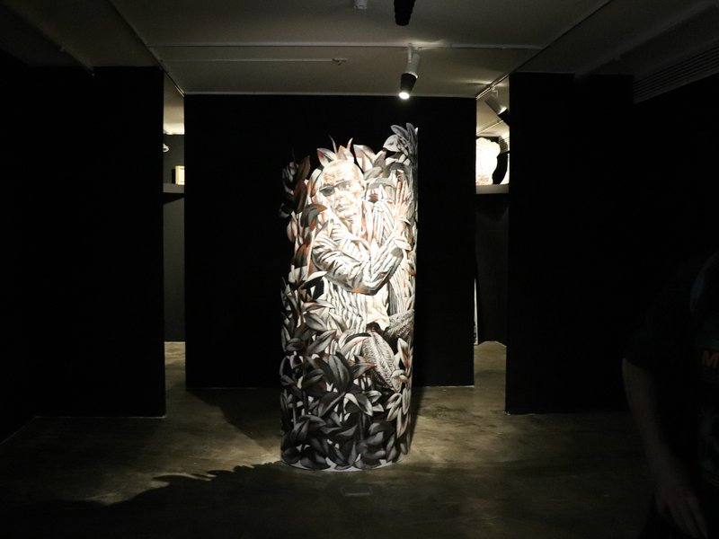 L o g y, installation view
