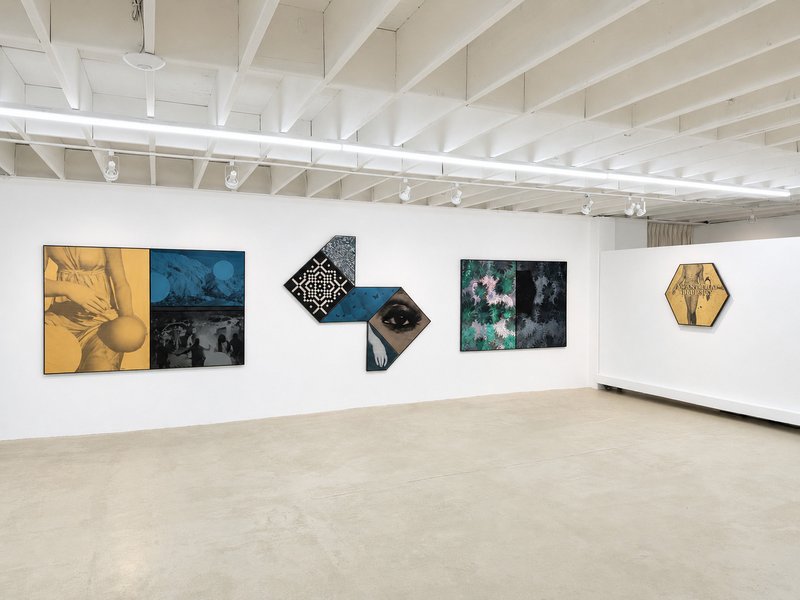 A Gaze Through Time, installation view