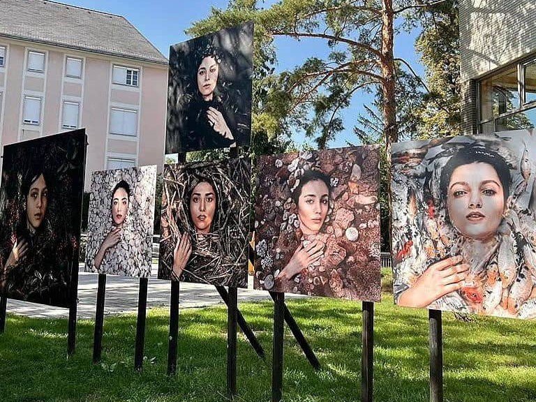 La Gacilly Photo Festival, installation view