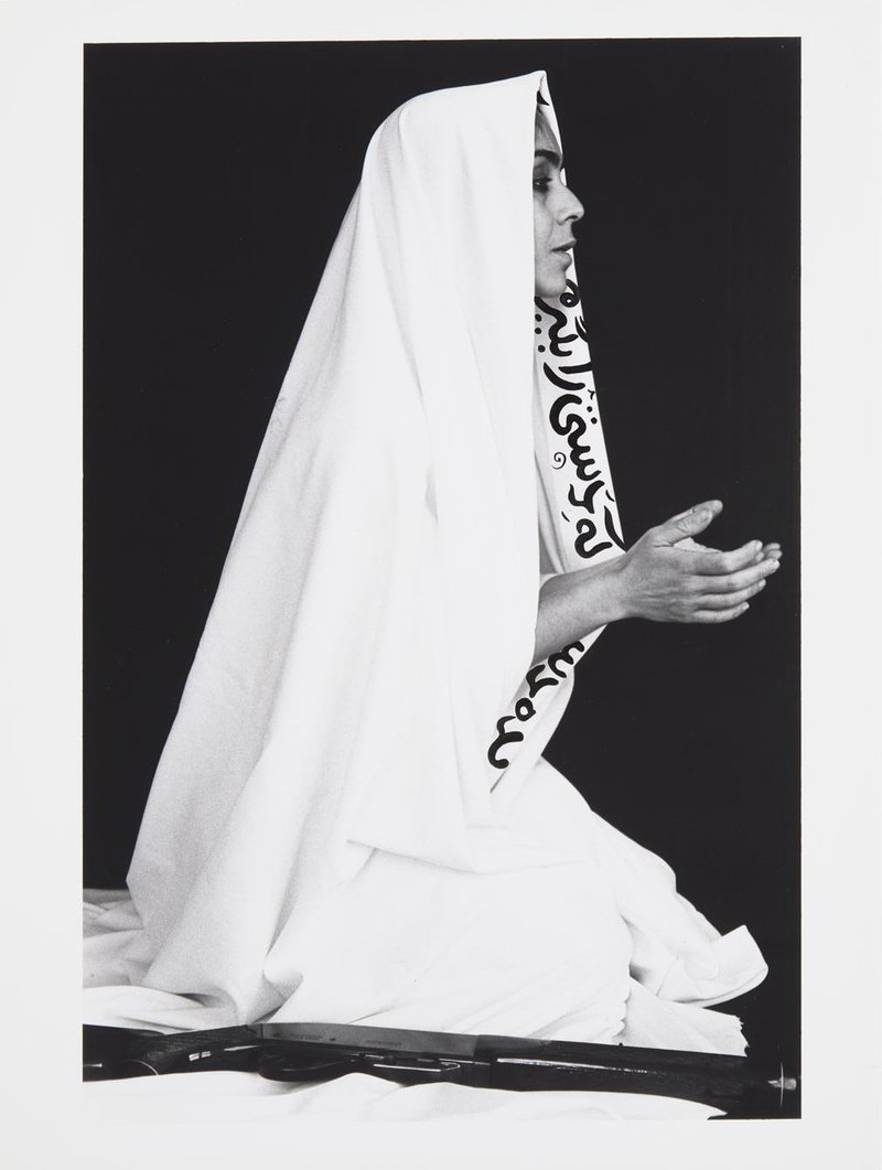 Shirin Neshat, Way in Way Out, 1994