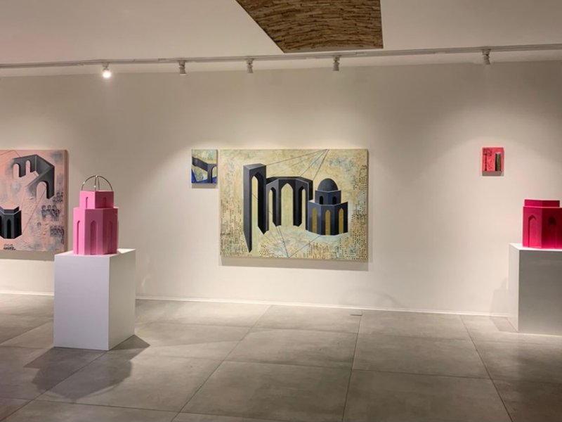 سرزمین تروماهای پلاستیکی، نمای چیدمان