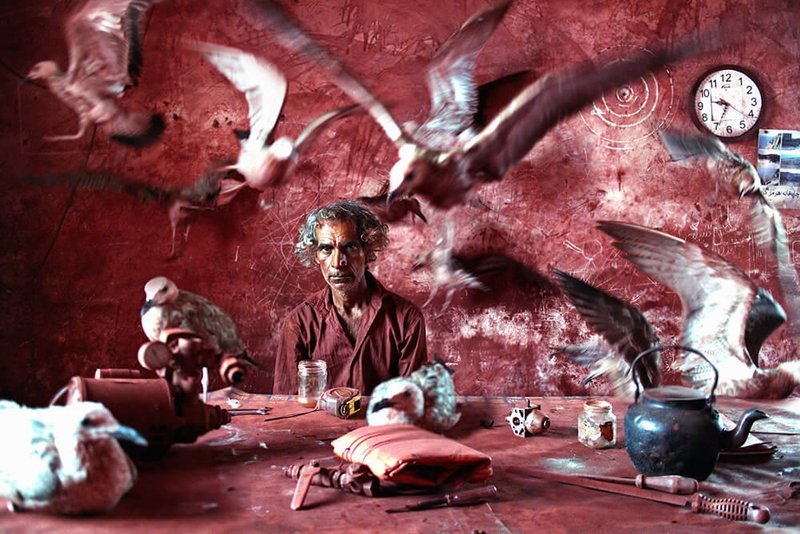 Alireza Memariani, Akbar, The Guard of the Red Soil Factory, 2015
