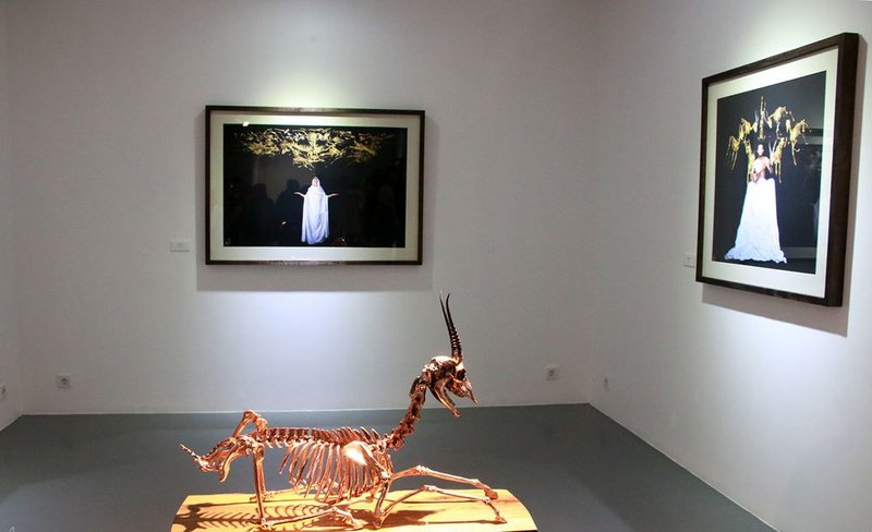 عزای عمومی، نمای چیدمان