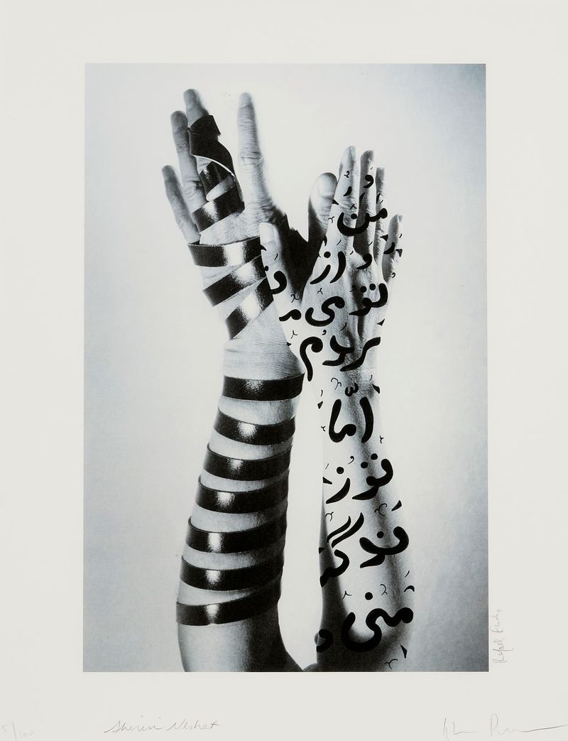 بدون عنوان (دست‌ها)