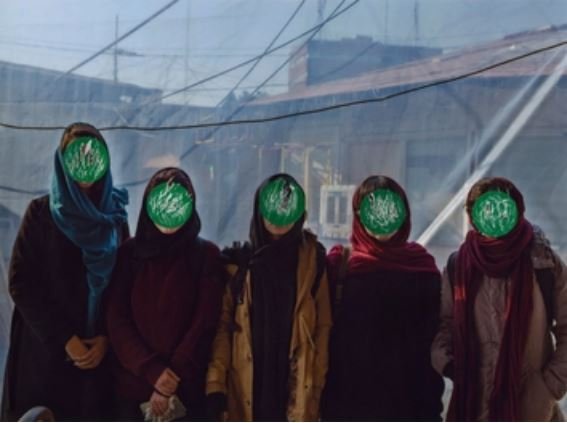 نیوشا توکلیان، بدون عنوان