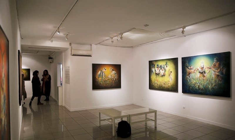 دستان دست‌ها، نمای چیدمان