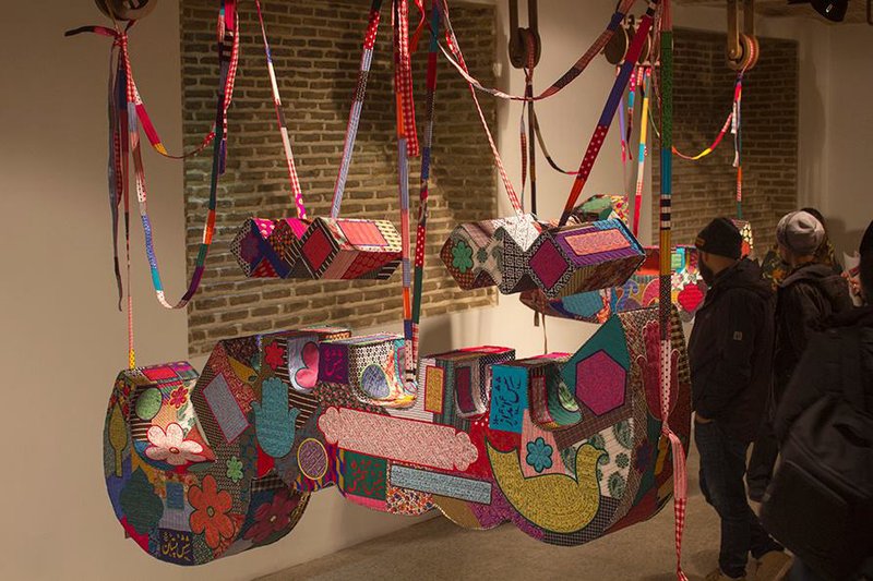 Haft Peykar, installation view