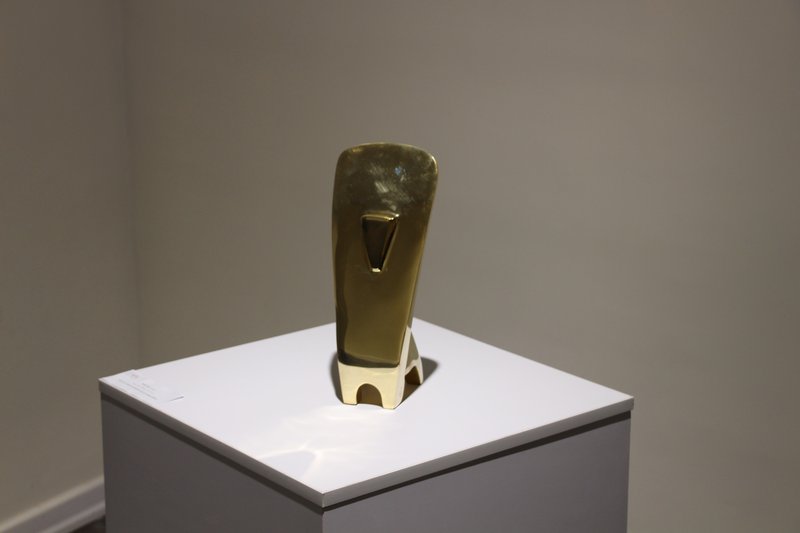 Bronze as an Entertainer, installation view