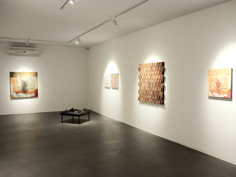 Macro/micro Narratives, installation view