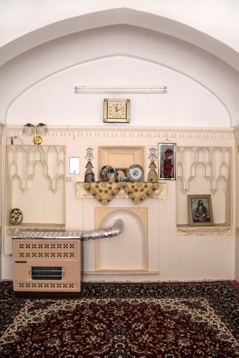 Mahnaz Minavand, Kashan, Mohtasham neighborhood	, 2016