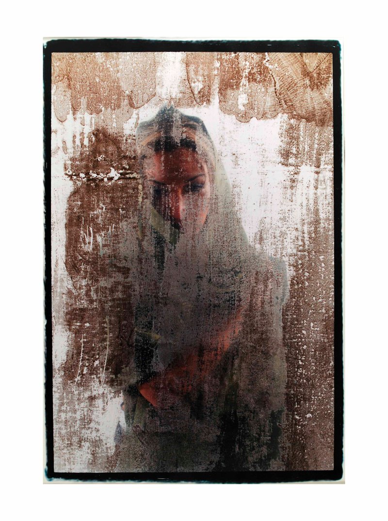 Shadi Ghadirian, Be Colourful, 2002