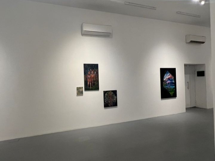 EnGhosting of an Ancient Light, installation view