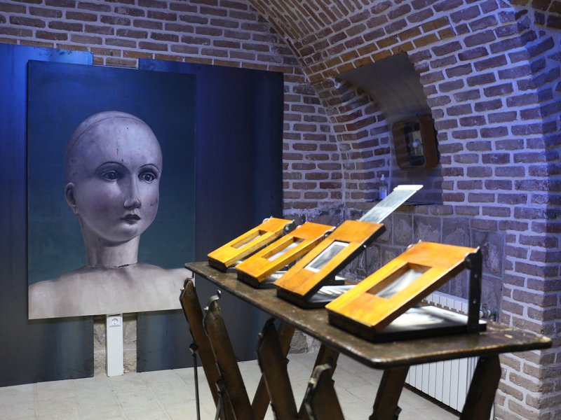 Tabriz _ Parallel Universe, Installation view.