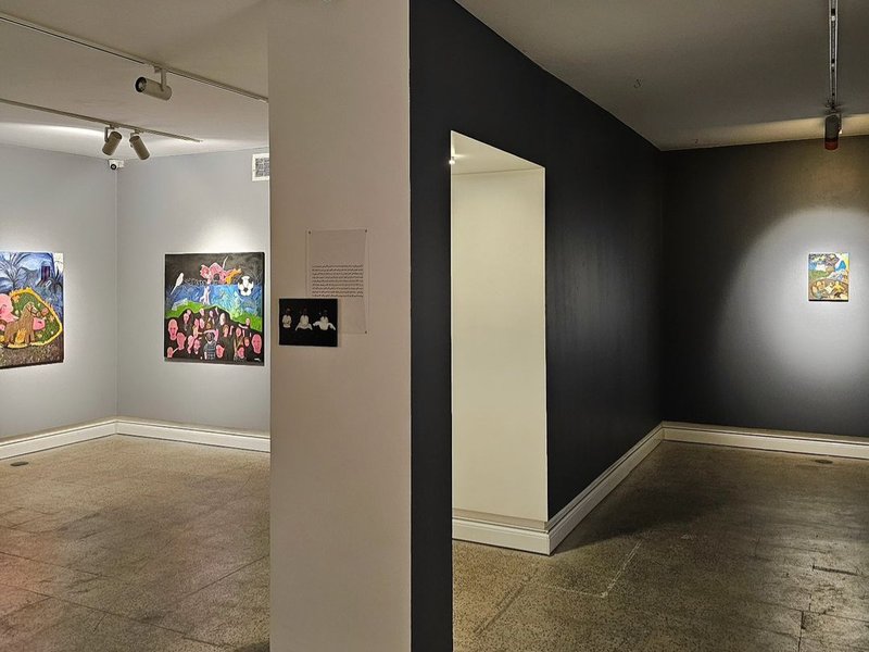 Symptom, installation view