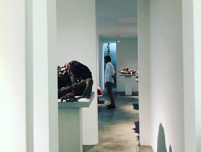 محبوس در زمان، نمای چیدمان