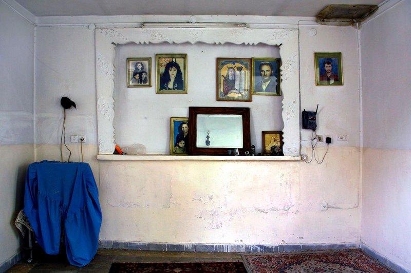 Mahnaz Minavand, Tehran, Oodlajan neighborhood, 2013