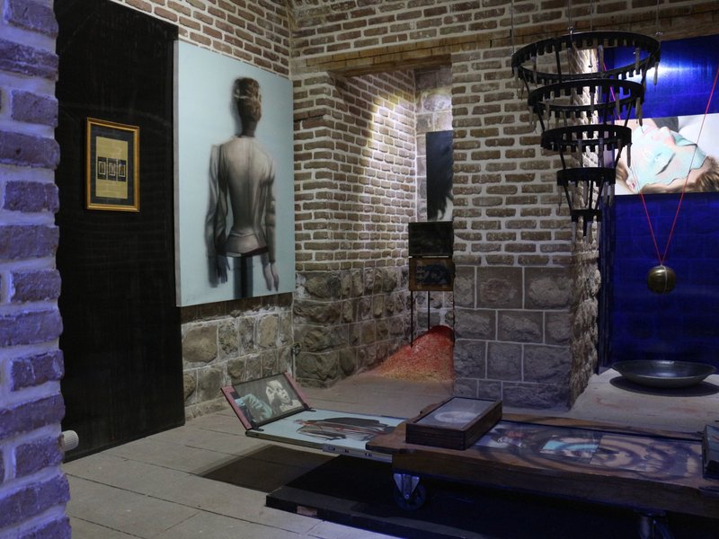 Tabriz _ Parallel Universe, Installation view.