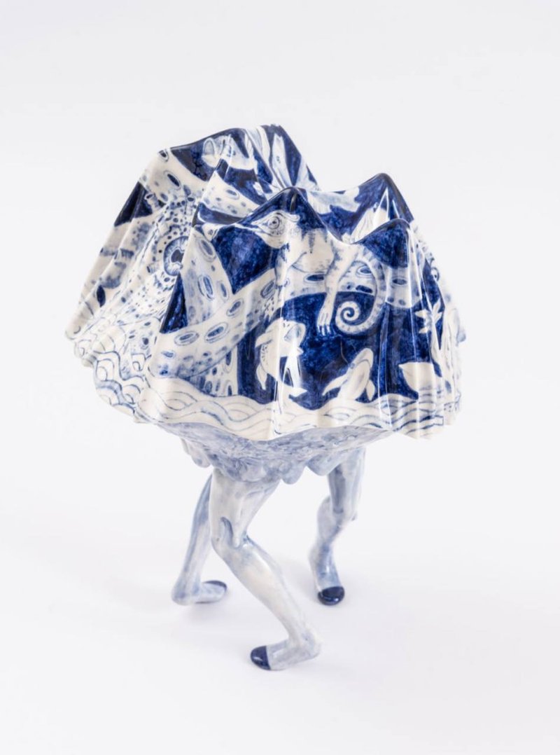 Nafiseh Moeini, Escaping legs in Blue, 2022