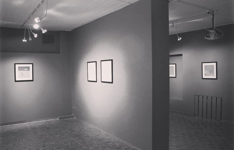 Us Nil, Us a Look, installation view