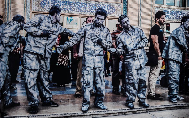 وحید بحری، سربازان حلبی، 1393