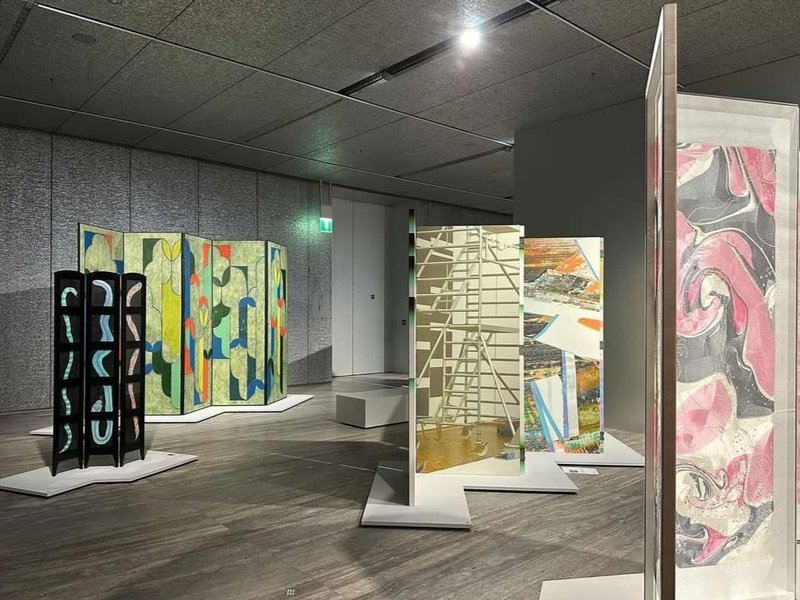 Screens: Folding Screens from the 17th to 21st Centuries, installation view