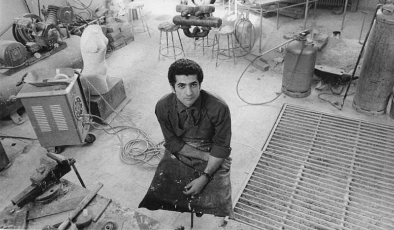 Parviz Tanavoli, an Artist Who Creates "Heech" 