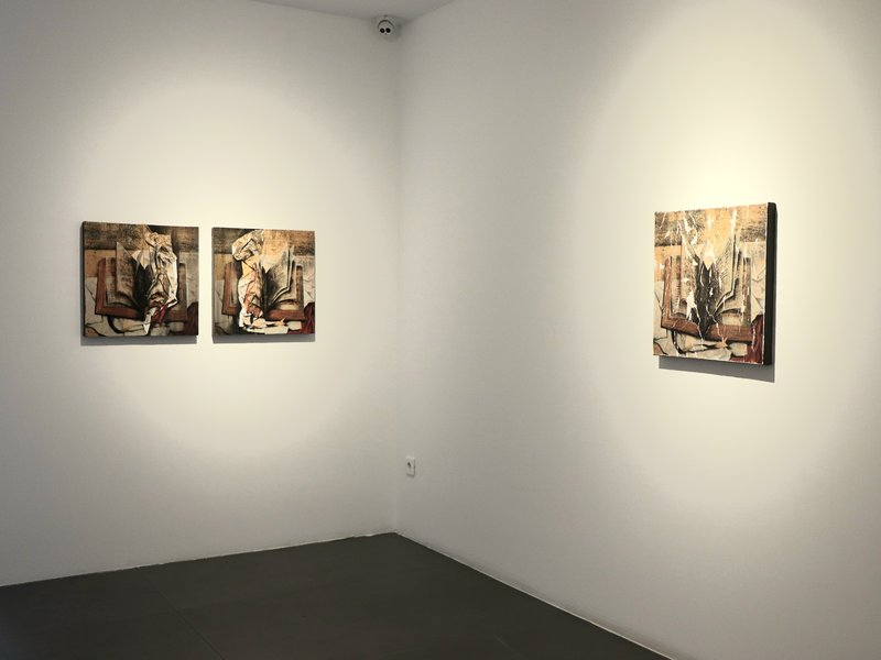 Macro/micro Narratives, installation view