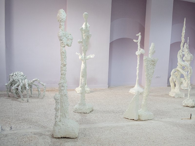 The Dinosaur Lost Her Bearings, installation view